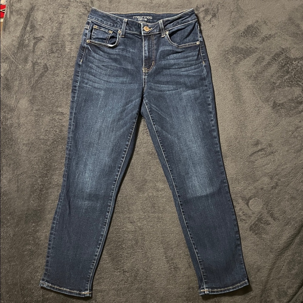 Maurices women’s size 8 jeans high-rise stretchy dark wash straight leg 30x25